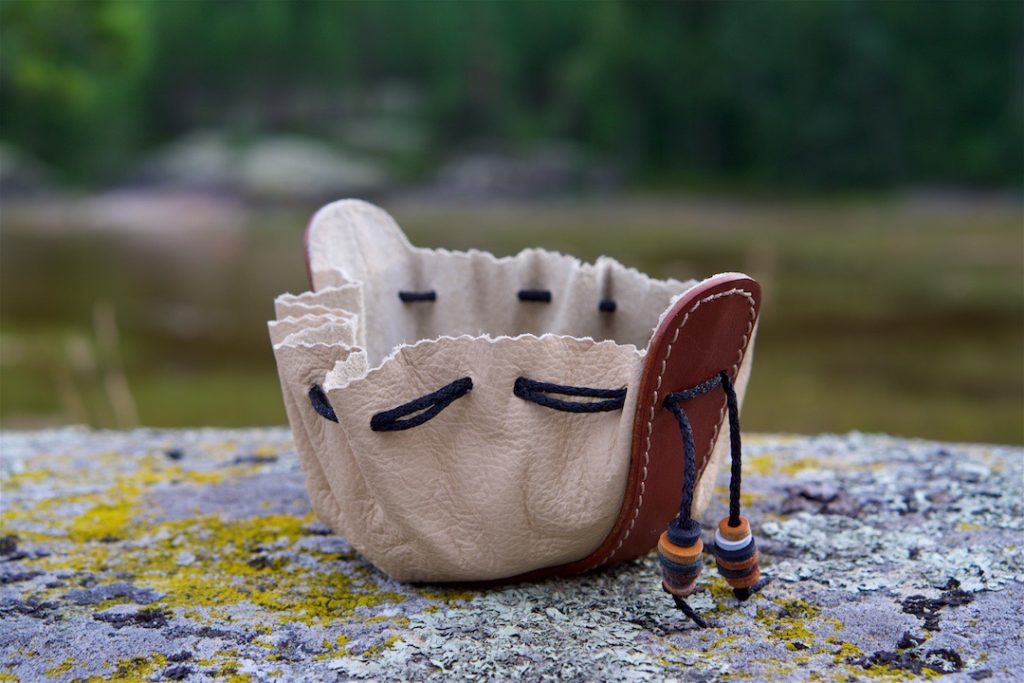 Fire starter kit pouch Flint and Steel